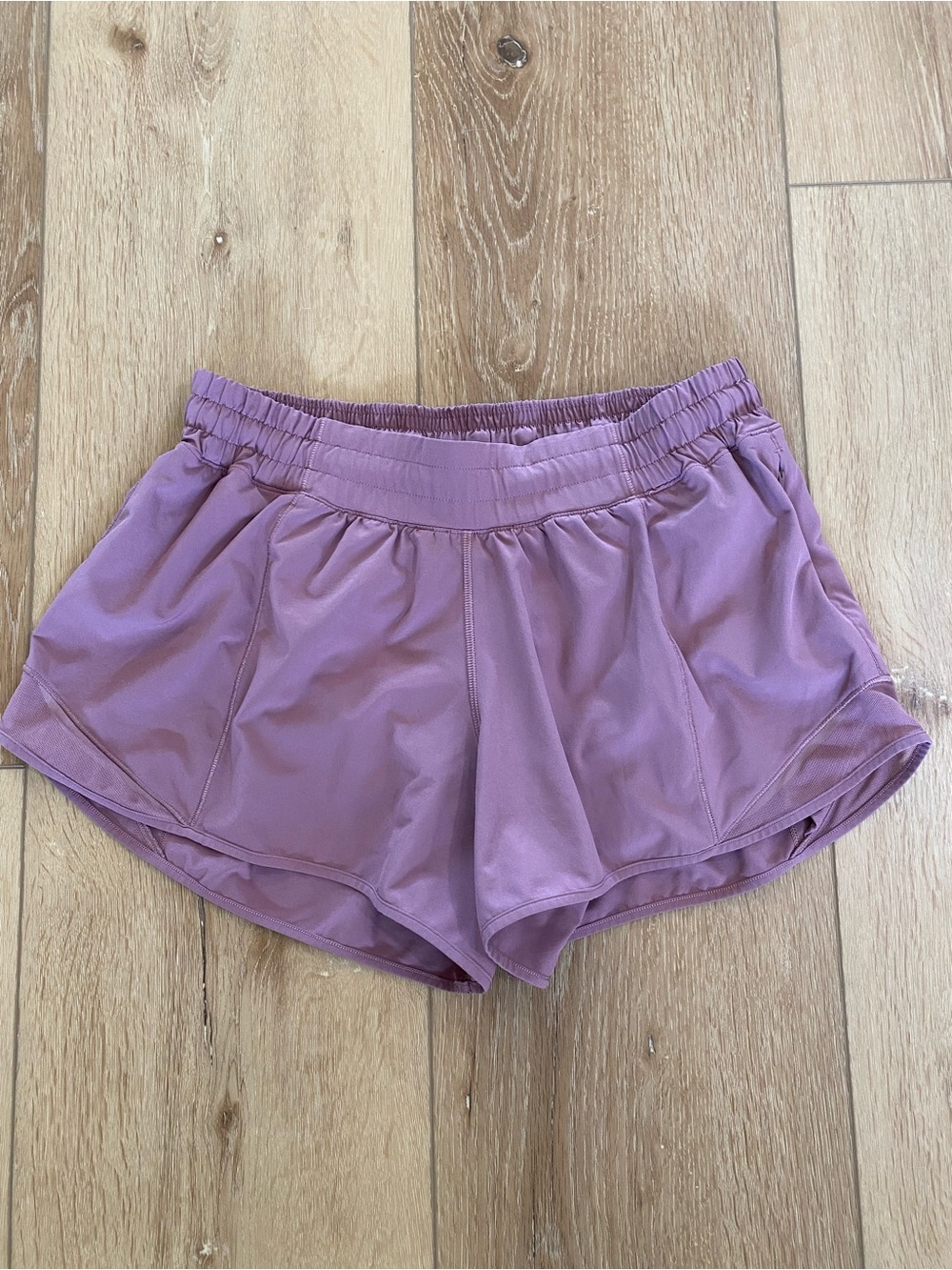 Lululemon Track That Shorts Size 10 T Mauve Athletic  Athleisure Sporty Preppy